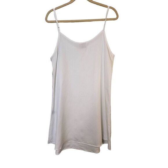 Chalet white long tank slip style top. M/L. - Picture 3 of 5